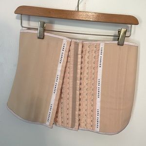 Luck Curves nude Waist Trainer